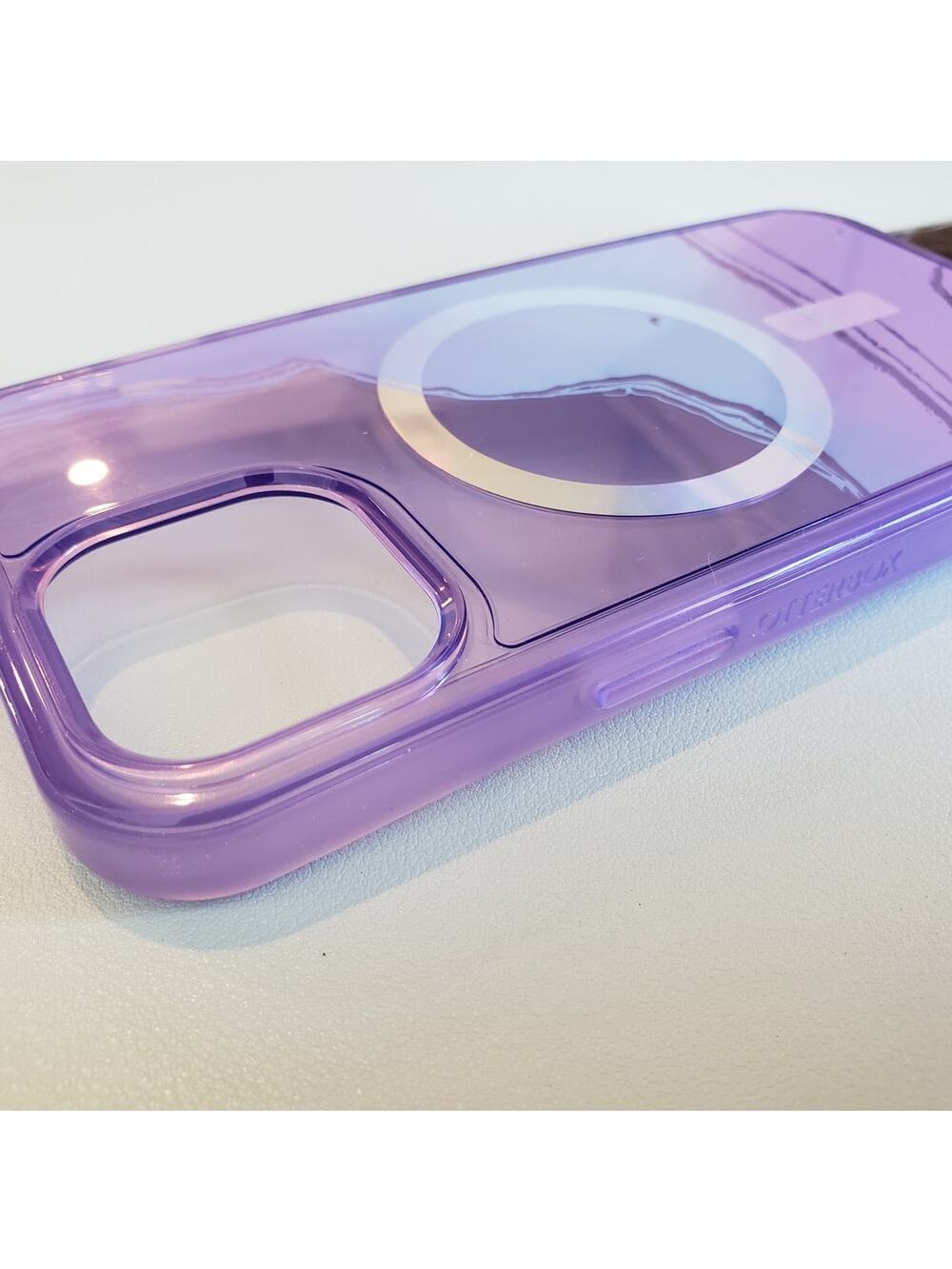 OtterBox Symmetry Series+ MagSafe Case for iPhone 16e / 15 / 14 / 13 – Purple